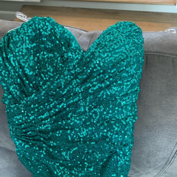 La Femme Sweetheart Strapless Seequin dress - Picture 4 of 8